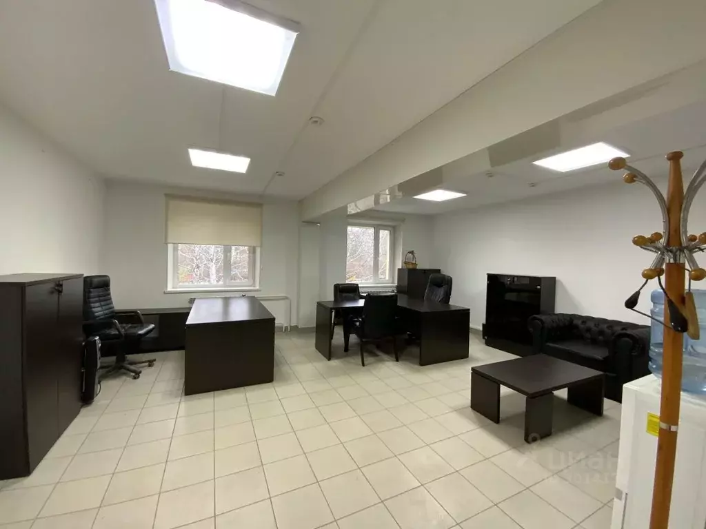 Офис в Тюменская область, Тюмень ул. Александра Логунова, 16А (36 м) - Фото 1