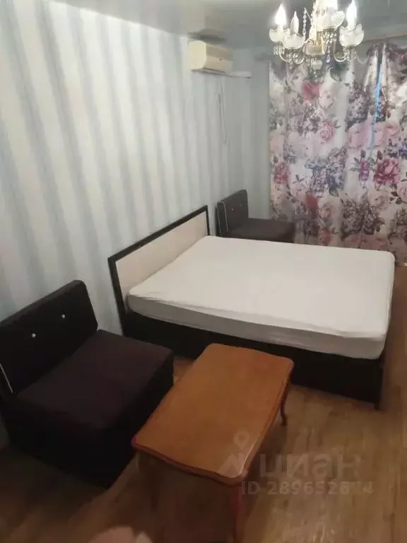 1-к кв. Волгоградская область, Волгоград Семь Ветров мкр, ул. ... - Фото 0