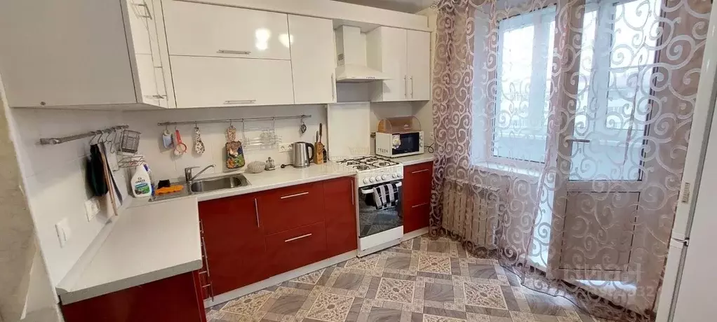 2-к кв. Марий Эл, Йошкар-Ола ул. Прохорова, 32а (56.0 м) - Фото 1