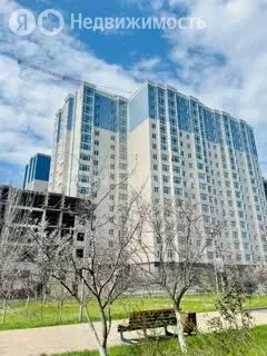 2-комнатная квартира: Махачкала, улица Времена Года, 5 (71 м) - Фото 0