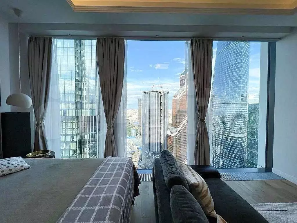 Апартаменты-студия, 52 м, 50/78 эт. - Фото 0