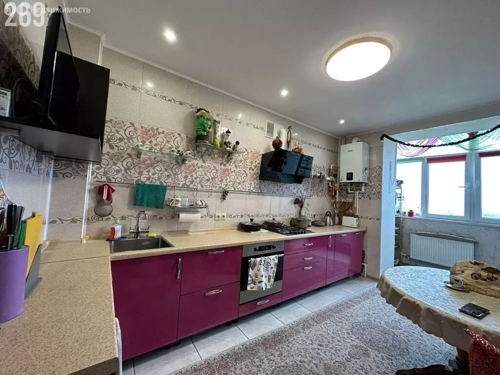 3-комнатная квартира: Феодосия, Крымская улица, 1Г (92 м) - Фото 1