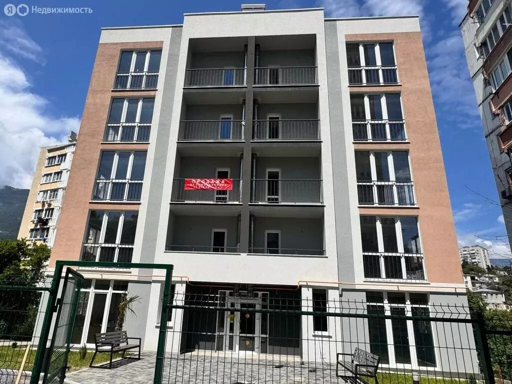 1-комнатная квартира: Ялта, улица Грибоедова, 15 (45.7 м) - Фото 1