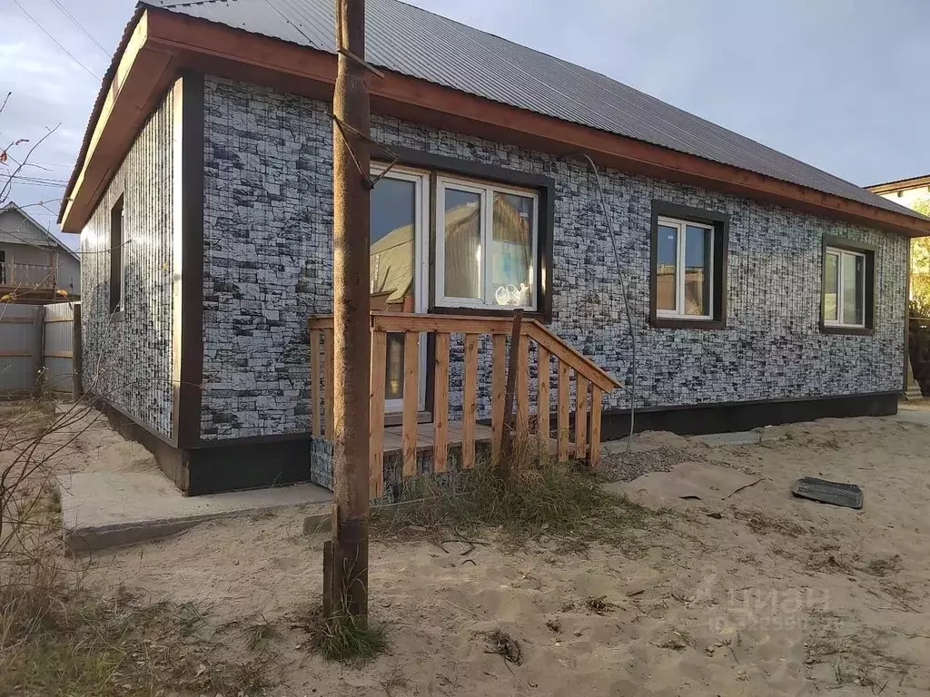 Дом в Саха (Якутия), Якутск ул. Можайского (78 м) - Фото 1