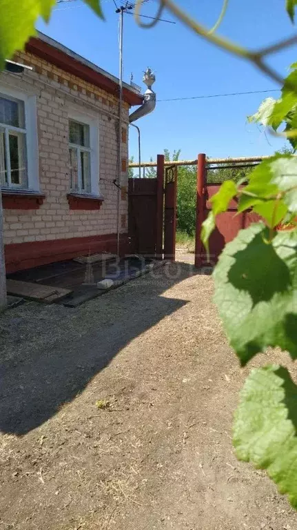 Дом в Воронежская область, Бутурлиновка Набережная ул., 49 (72 м) - Фото 1