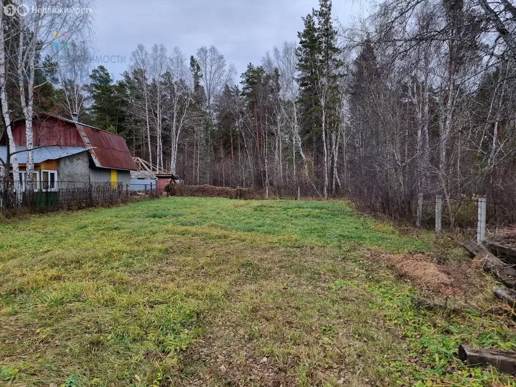 Участок в село Власиха, Карьерная улица (6.55 м) - Фото 0