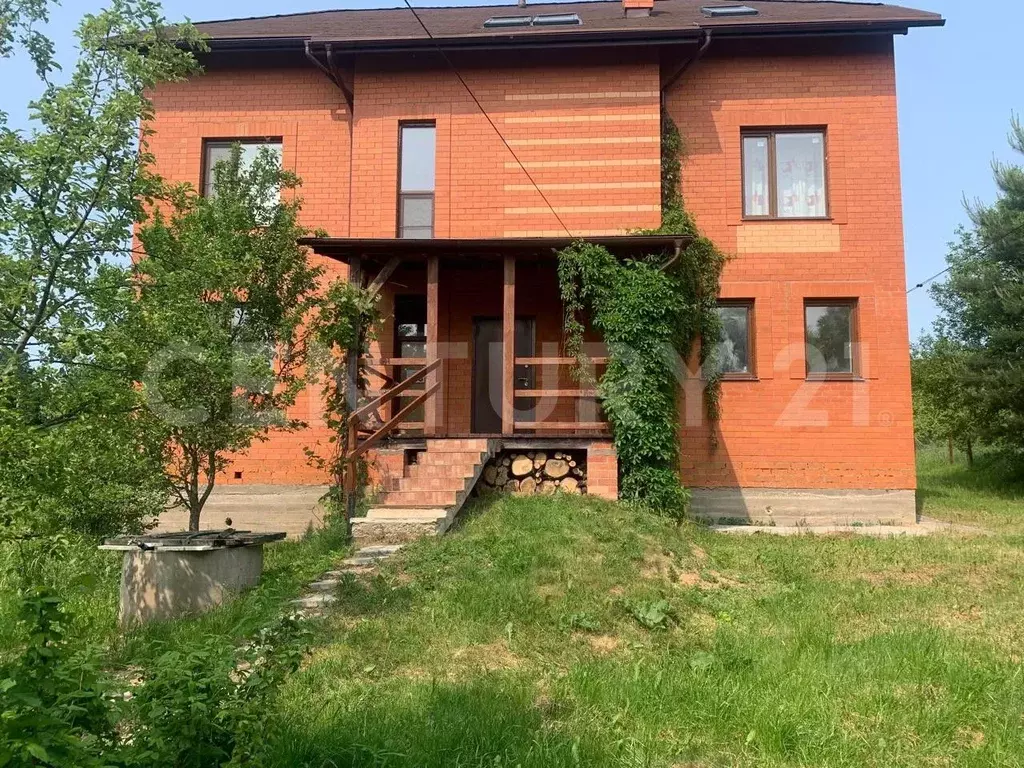 Дом в Калужская область, Малоярославецкий район, Маклино с/пос, д. ... - Фото 1