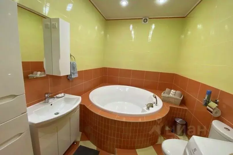 Дом в Башкортостан, Абзелиловский район, д. Зеленая Поляна Курортная ... - Фото 2