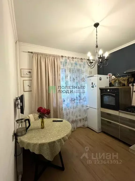 3-к кв. Астраханская область, Астрахань Энергетическая ул., 5к2 (67.0 ... - Фото 1