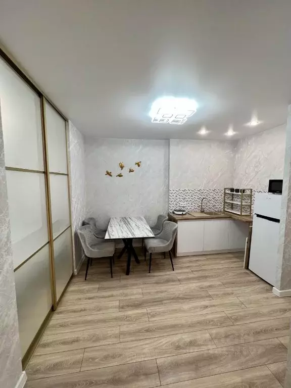 2-к кв. Новосибирская область, Новосибирск ул. Аэропорт, 88 (50.0 м) - Фото 0