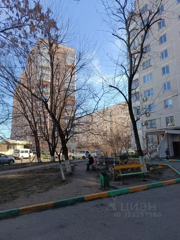 3-к кв. Краснодарский край, Краснодар Юбилейный мкр, ул. Думенко, 10 ... - Фото 1