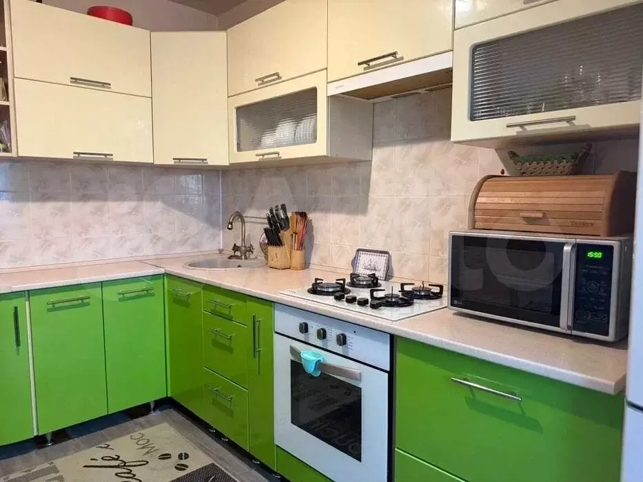 3-к. квартира, 58 м, 3/5 эт. - Фото 0