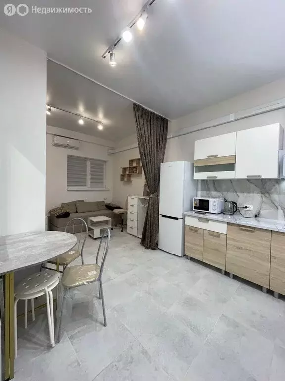 3-комнатная квартира: Геленджик, Новороссийская улица, 135 (90 м) - Фото 2