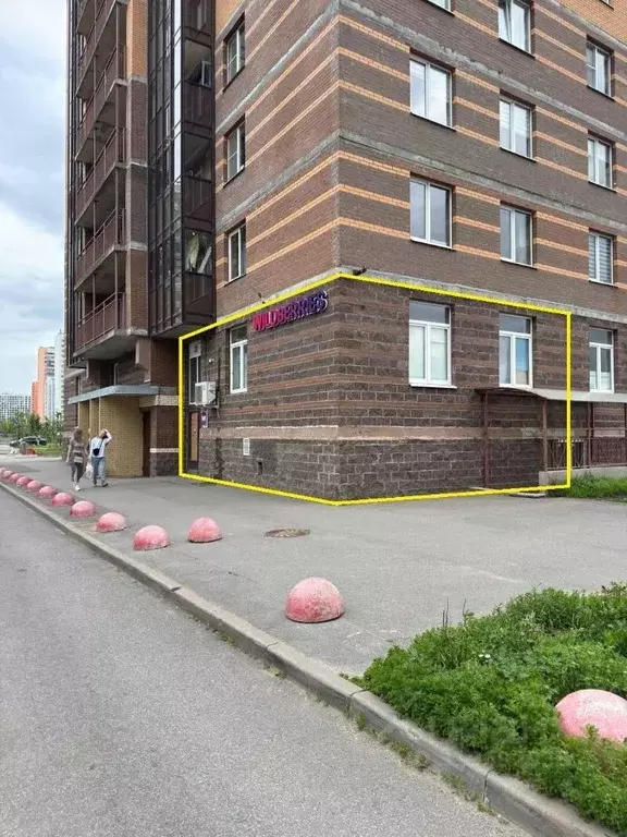 Помещение свободного назначения в Ленинградская область, Мурино ... - Фото 1