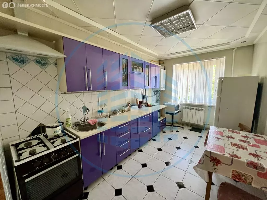 4-комнатная квартира: станица Ессентукская, Пикетная улица, 1 (81.3 м) - Фото 0