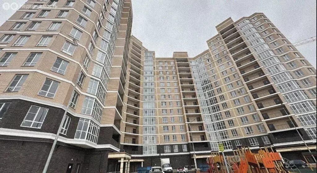 2-комнатная квартира: Майкоп, улица Пирогова (70.1 м) - Фото 0