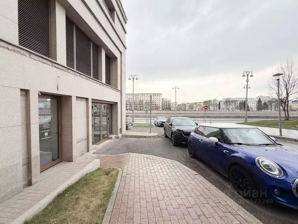 Помещение свободного назначения в Москва Котельническая наб., 31 (528 ... - Фото 1