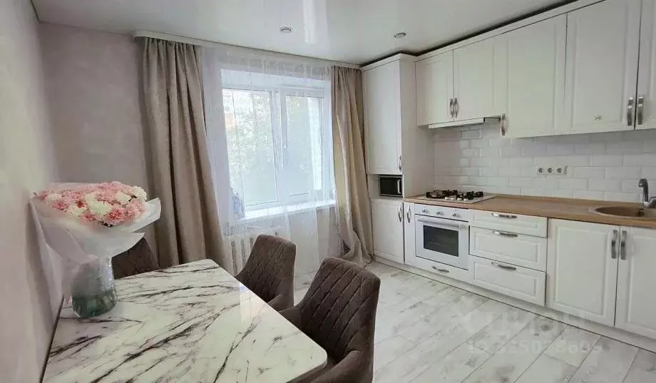 2-к кв. Татарстан, Зеленодольск ул. Шустова, 5 (61.5 м) - Фото 2