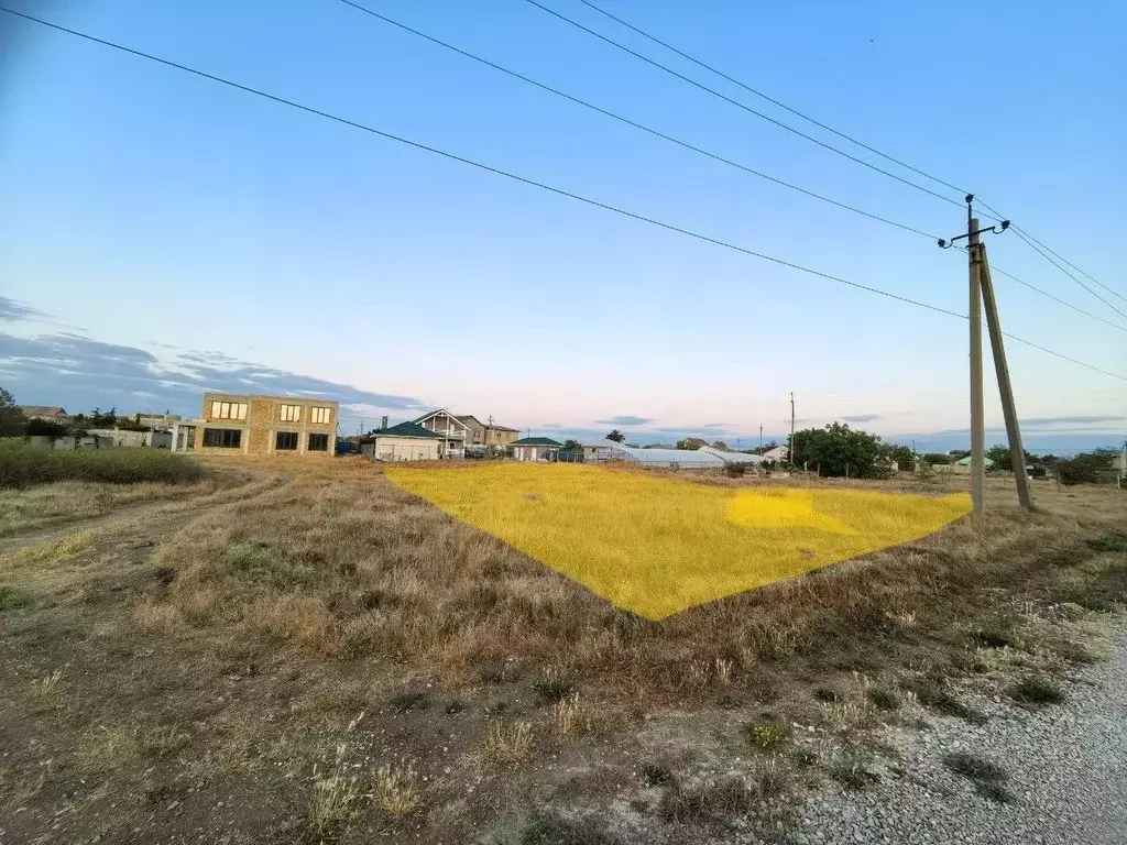 Участок в Крым, Сакский район, Ореховское с/пос, с. Михайловка ул. ... - Фото 1