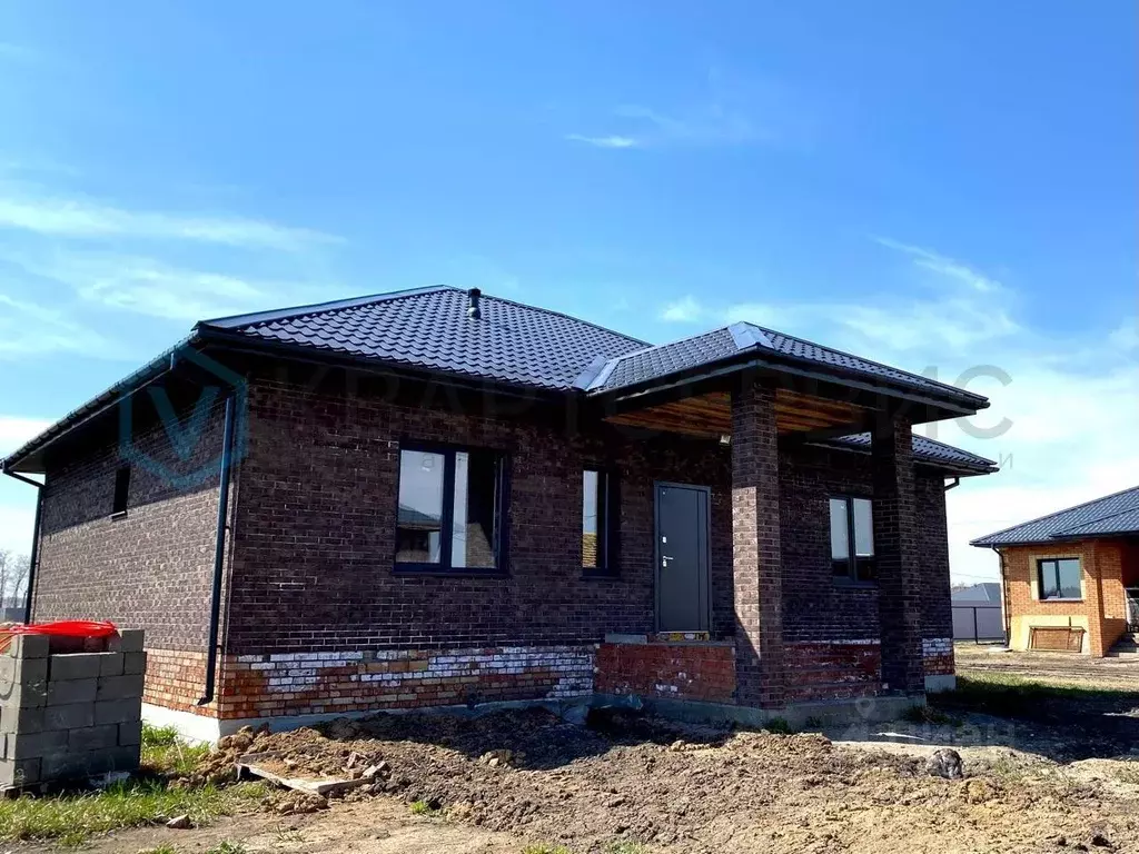 Дом в Омская область, Омский район, с. Пушкино ул. Луговая (131 м) - Фото 0