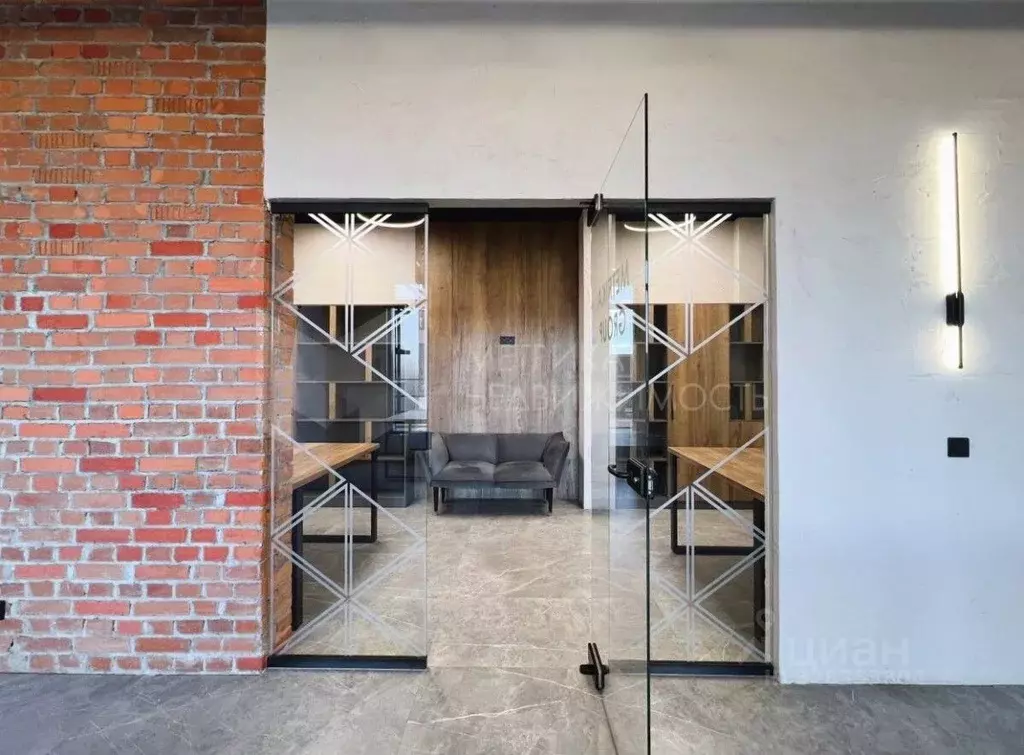 Помещение свободного назначения в Тюменская область, Тюмень ул. 2-я ... - Фото 1