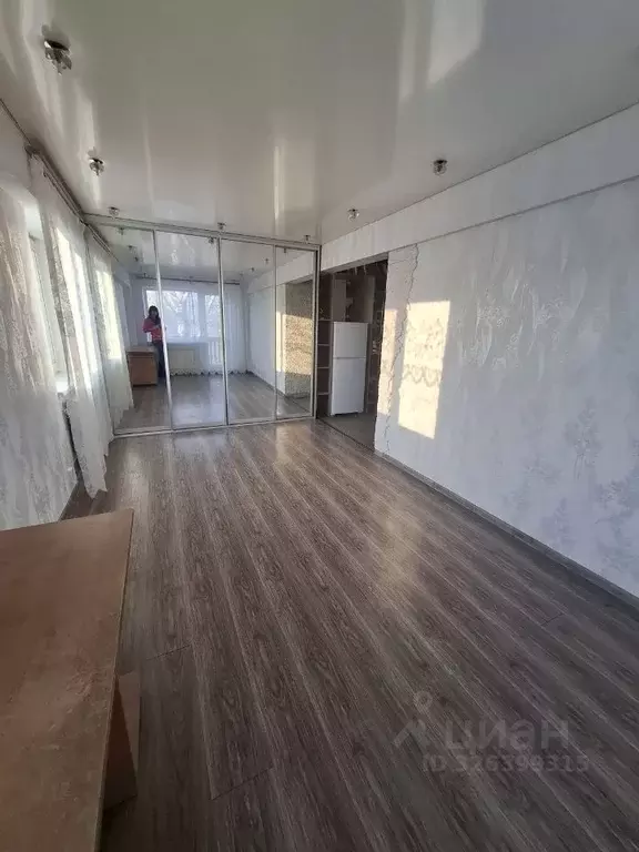 2-к кв. Омская область, Омск ул. Химиков, 10 (40.6 м) - Фото 2