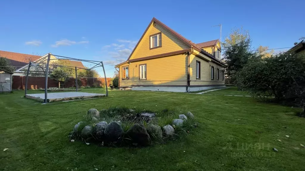 Дом в Санкт-Петербург Горелово тер., ул. Мира, 4 (150 м) - Фото 1