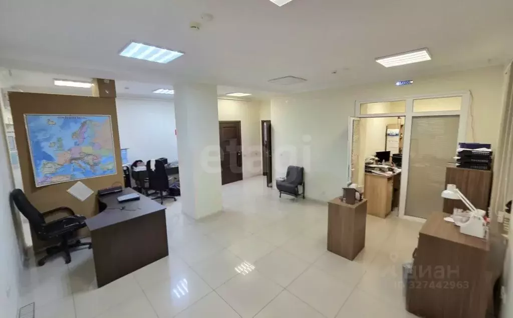 Офис в Краснодарский край, Новороссийск ул. Революции 1905 года, 1 ... - Фото 1