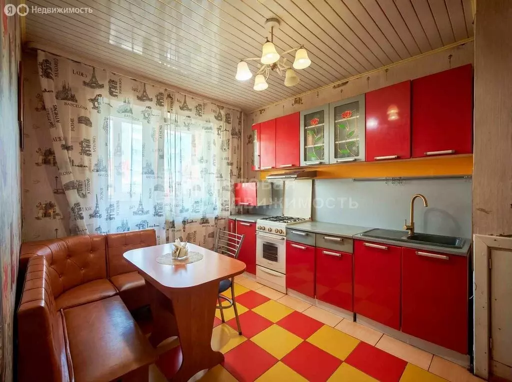 3-комнатная квартира: Великий Новгород, Завокзальный район, ... - Фото 2