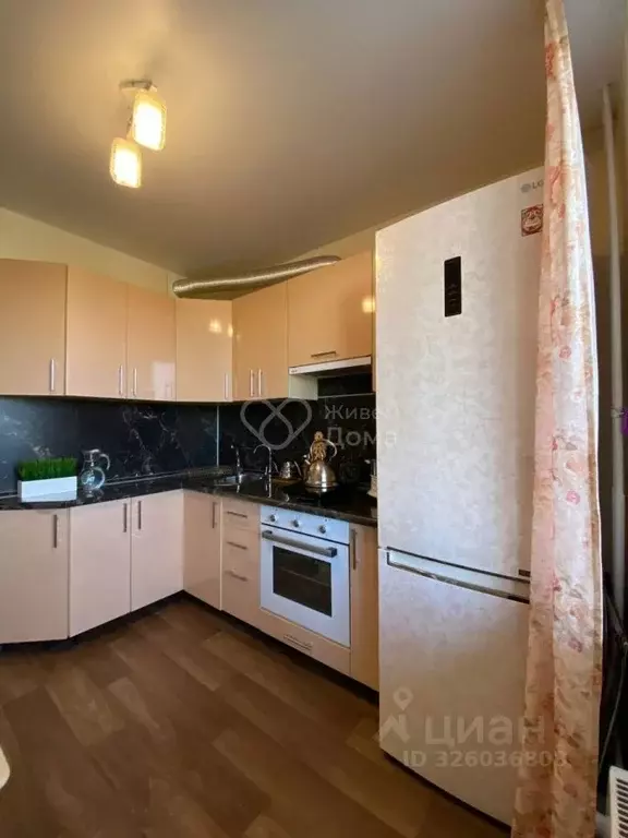 1-к кв. Волгоградская область, Волгоград ул. Мичурина, 22 (36.3 м) - Фото 1