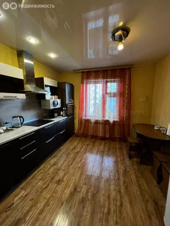 4-комнатная квартира: Казань, проспект Победы, 100 (100.2 м) - Фото 0