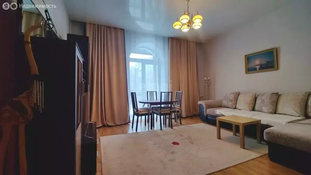 3-комнатная квартира: Омск, улица Пушкина, 136 (74.9 м) - Фото 2