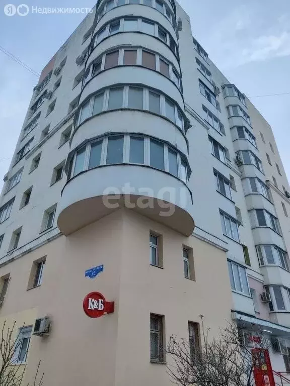 3-комнатная квартира: Белгород, 10-й микрорайон, улица 60 лет Октября, ... - Фото 1