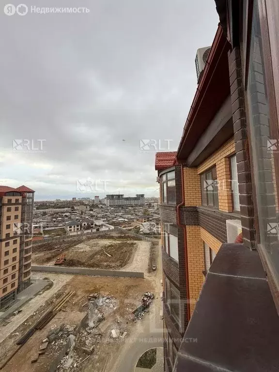 2-комнатная квартира: Каспийск, улица Магомедали Магомеджановa, 31 (90 ... - Фото 1