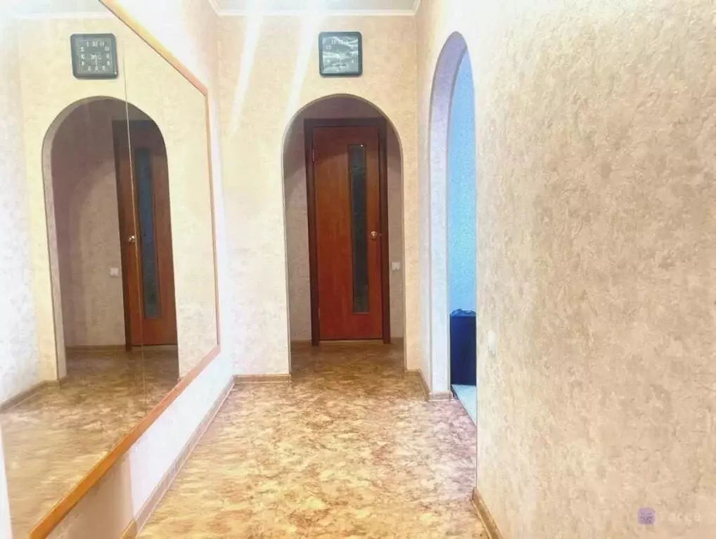 3-к кв. Омская область, Омск ул. Сазонова, 208А (66.4 м) - Фото 2