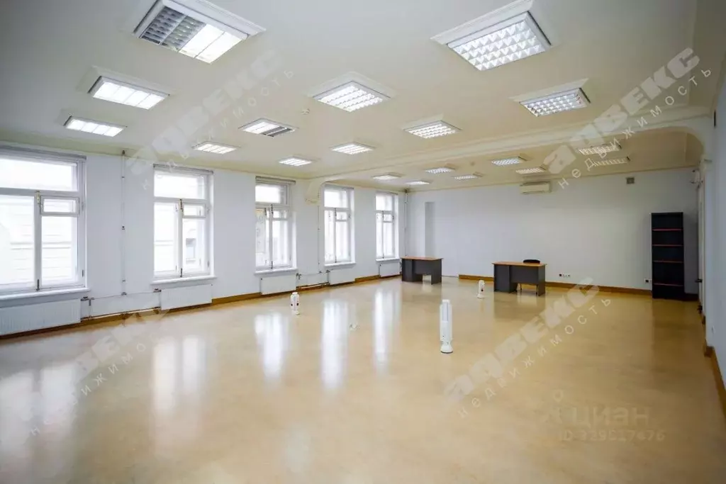Офис в Санкт-Петербург ул. Якубовича, 22 (271 м) - Фото 1