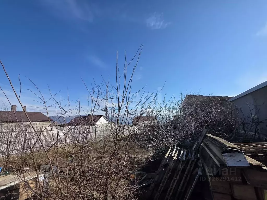 Участок в Краснодарский край, Новороссийск ул. Березовая (6.49 сот.) - Фото 1