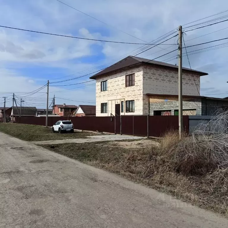 Дом в Омская область, Омский район, с. Дружино ул. Дружинская (382 м) - Фото 1