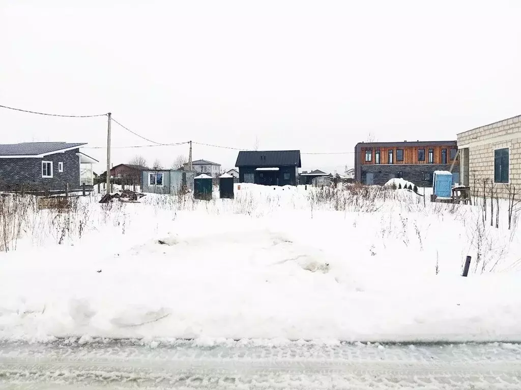 Участок в деревня Ладога, Лазурная улица, 7 (6 м) - Фото 1