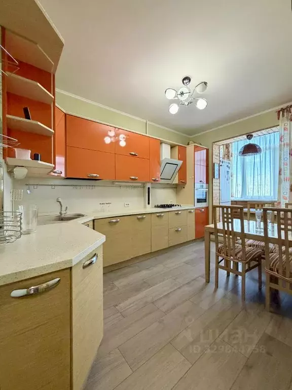 2-к кв. Ленинградская область, Гатчина ул. Слепнева, 4к4 (70.0 м) - Фото 1