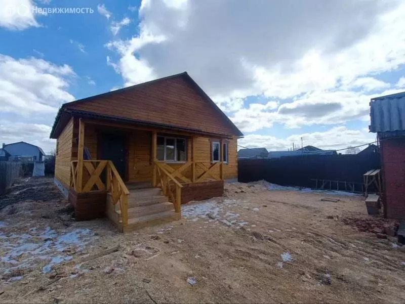 Дом в село Баклаши, улица 50 лет Победы, 52 (120 м) - Фото 1