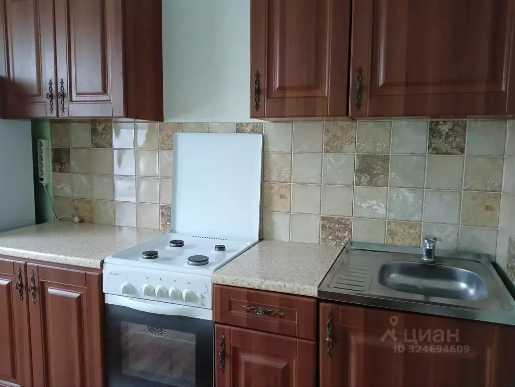 2-к кв. Ростовская область, Миллерово ул. Еременко, 52 (50.0 м) - Фото 1