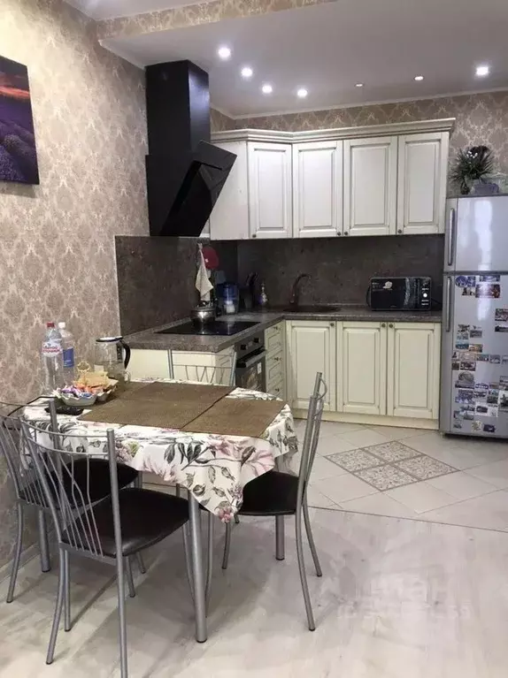 1-к кв. Татарстан, Казань ул. Рауиса Гареева, 107 (44.0 м) - Фото 1