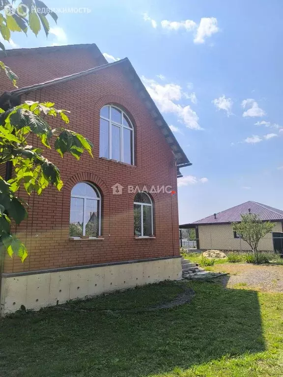 Дом в Майский, Сиреневая улица (160 м) - Фото 0