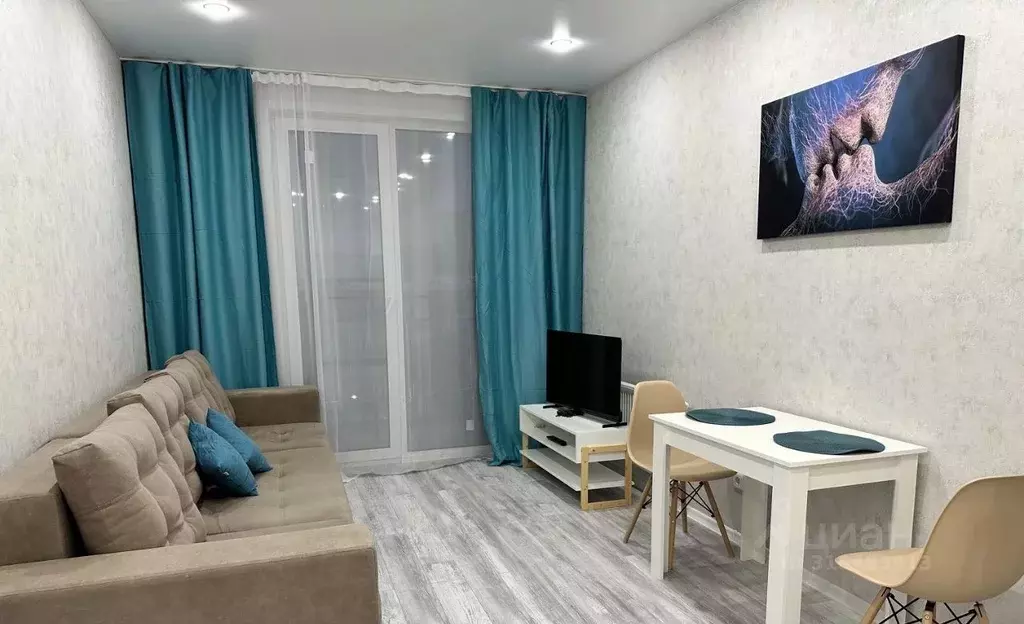 1-к кв. Тюменская область, Тюмень ул. Александра Звягина, 7 (40.0 м) - Фото 1