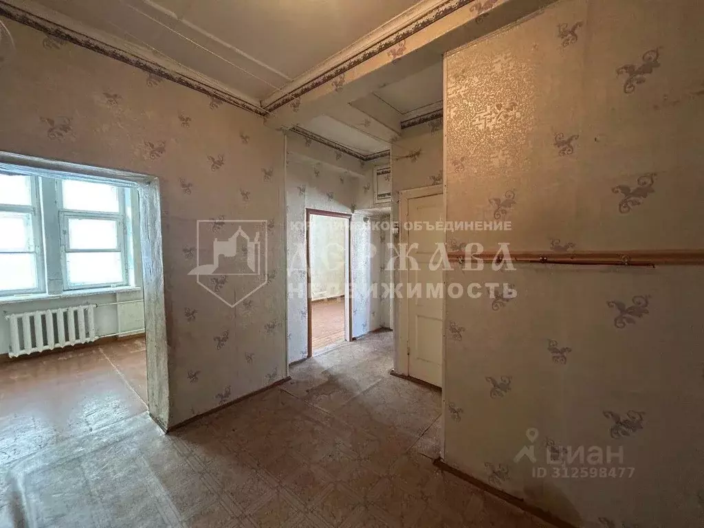 3-к кв. Кемеровская область, Юрга Московская ул., 7 (59.9 м) - Фото 0