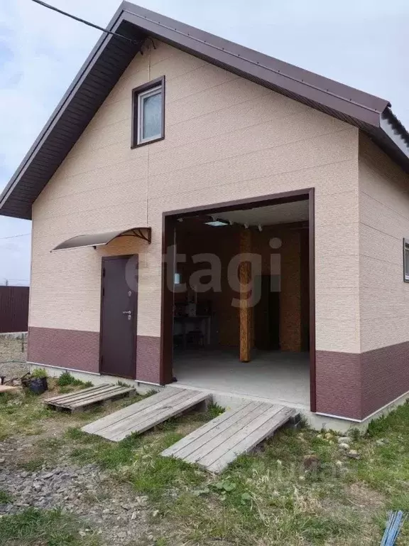 Дом в Сахалинская область, Южно-Сахалинск городской округ, с. ... - Фото 1