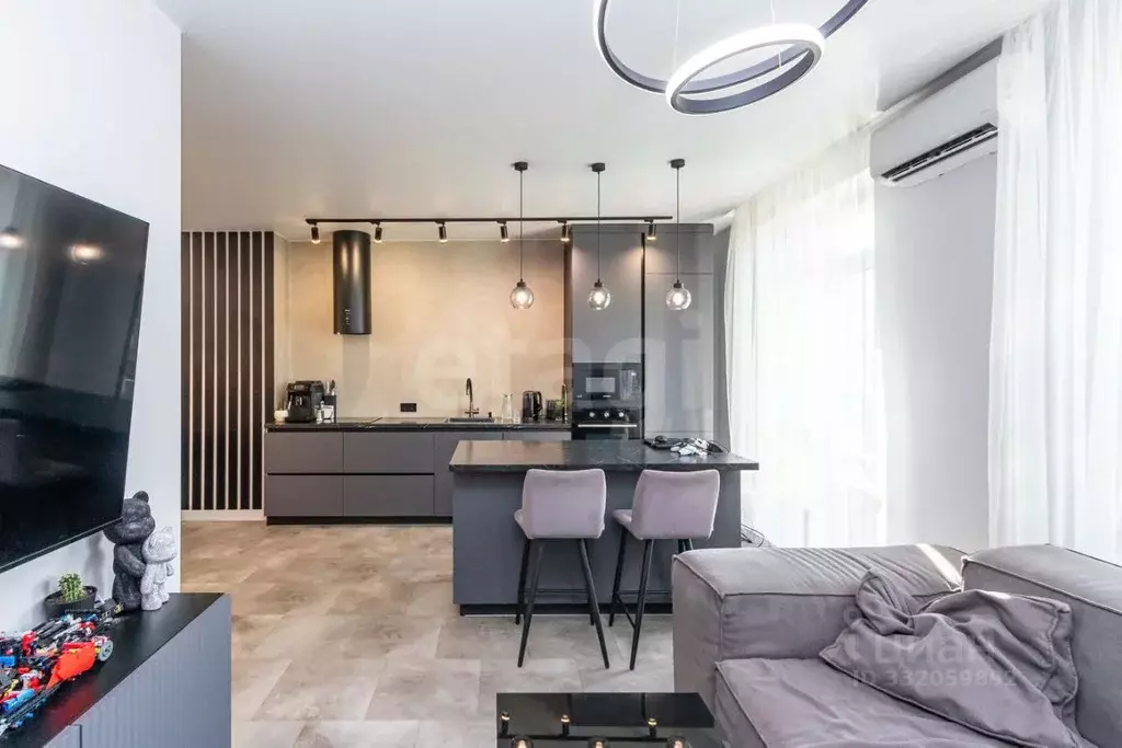 3-к кв. Тюменская область, Тюмень ул. Фармана Салманова, 24 (86.4 м) - Фото 1
