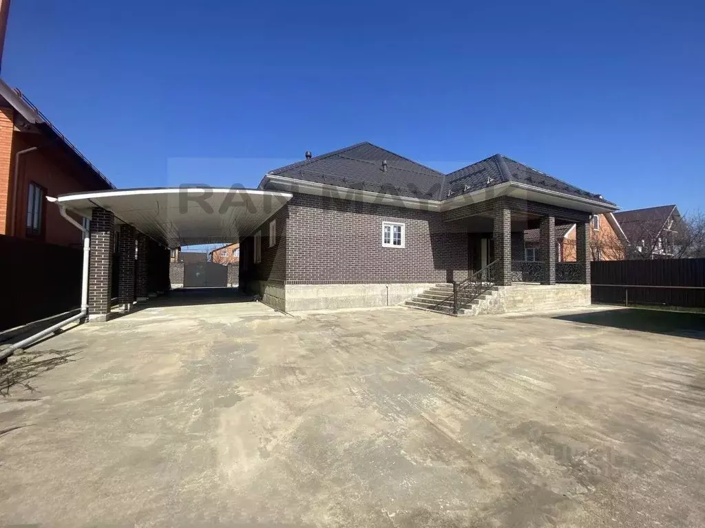 Дом в Адыгея, Майкоп городской округ, Гавердовский хут. ул. Пятницкая, ... - Фото 1