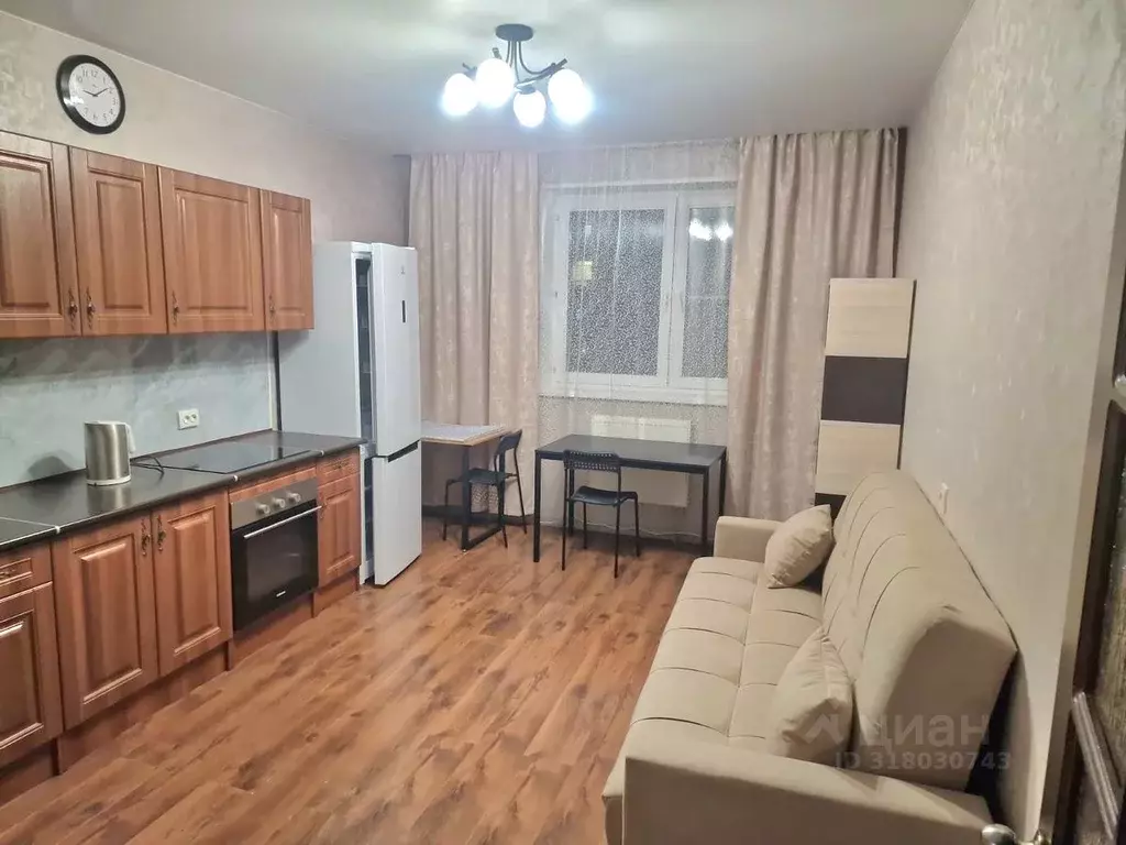 2-к кв. Московская область, Химки 9 Мая ул., 12д (64.0 м) - Фото 0